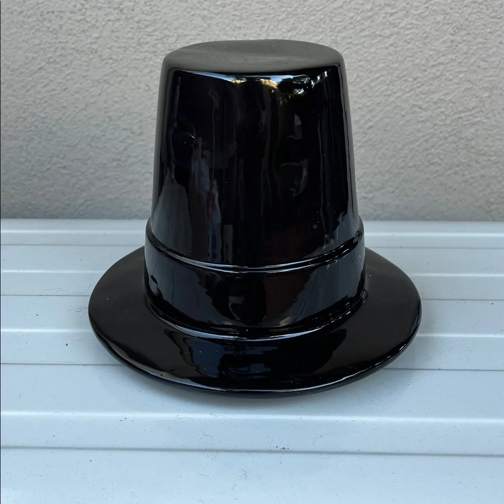Rae Dunn Ceramic Give Thanks Pilgrim Hat